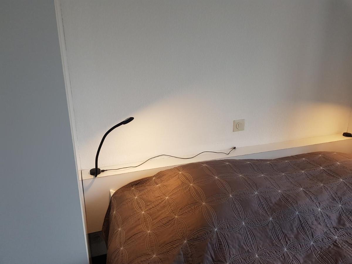 Modern appartement met frontaal zeezicht en privé parking Knokke-Le-Zoute Extérieur photo