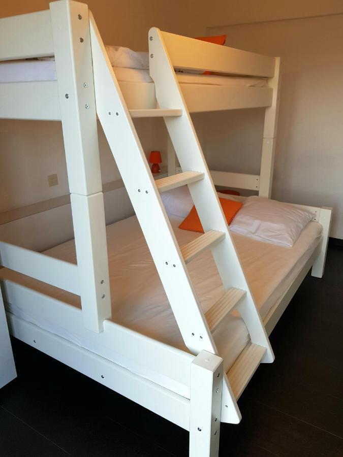 Modern appartement met frontaal zeezicht en privé parking Knokke-Le-Zoute Extérieur photo