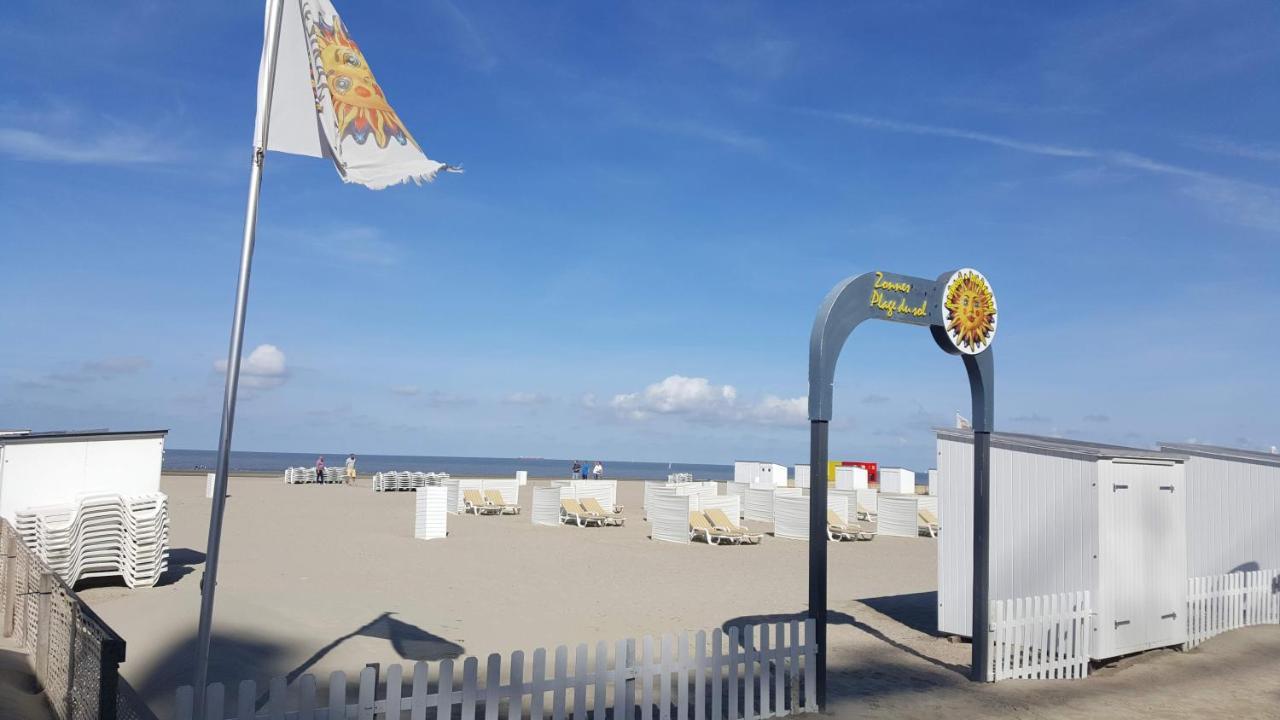 Modern appartement met frontaal zeezicht en privé parking Knokke-Le-Zoute Extérieur photo